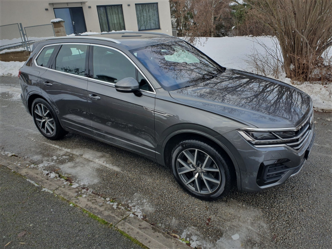Volkswagen Touareg 3.0 TDI 210 kW R-LINE