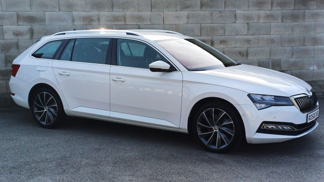 Škoda Superb combi 2.0 TDI 110 kW STYLE PLUS
