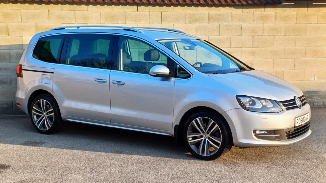 Volkswagen Sharan 2.0 TDI 130kW DSG 4Motion HIGHLINE 7 míst