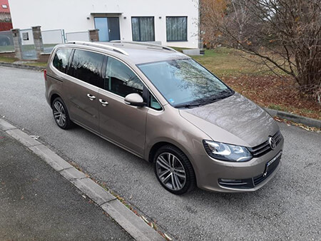 Volkswagen Sharan BMT 2.0 TDI 135 kW HIGHLINE 4Motion DSG F1 7 míst