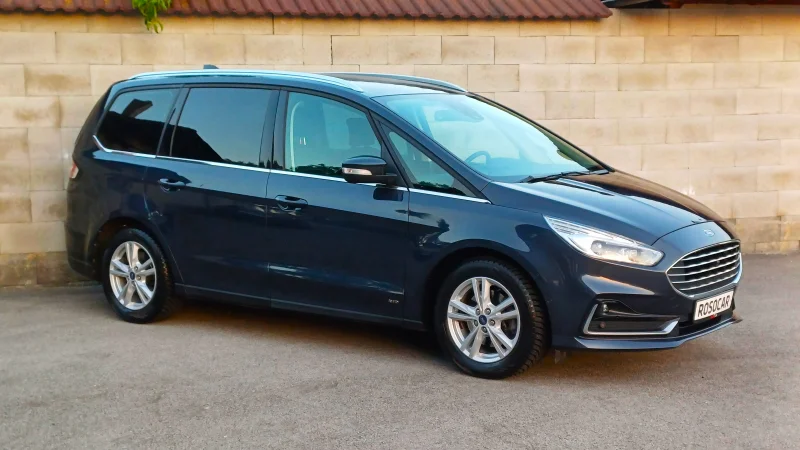 Ford Galaxy 2.0 140kW EcoBlue AWD TITANIUM 7 míst