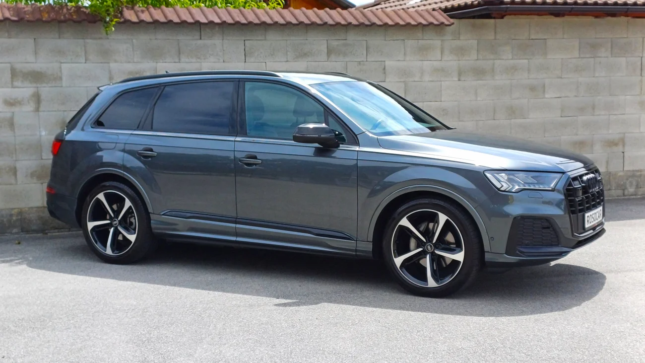 Audi Q7 3.0 TDI S-LINE
